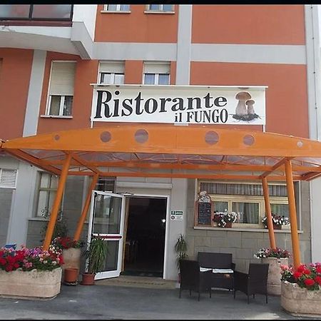 Hotel Roncobilaccio Roncobillaccio Esterno foto