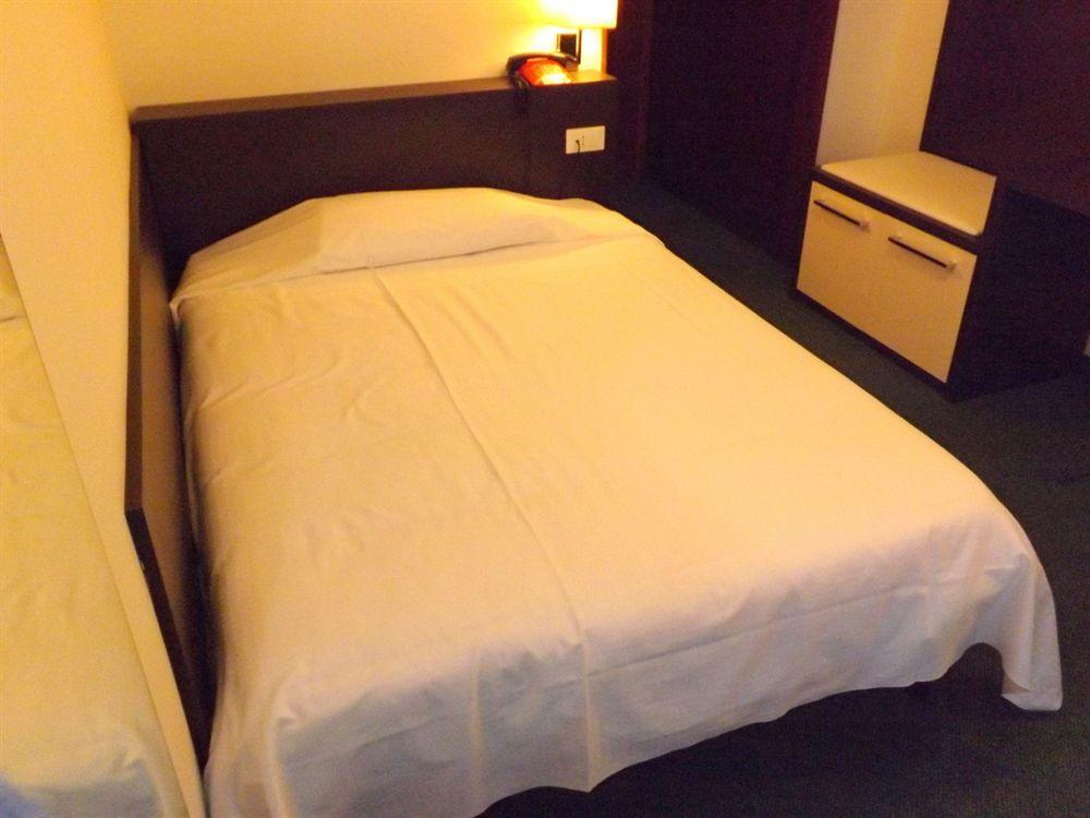 Hotel Roncobilaccio Roncobillaccio Esterno foto