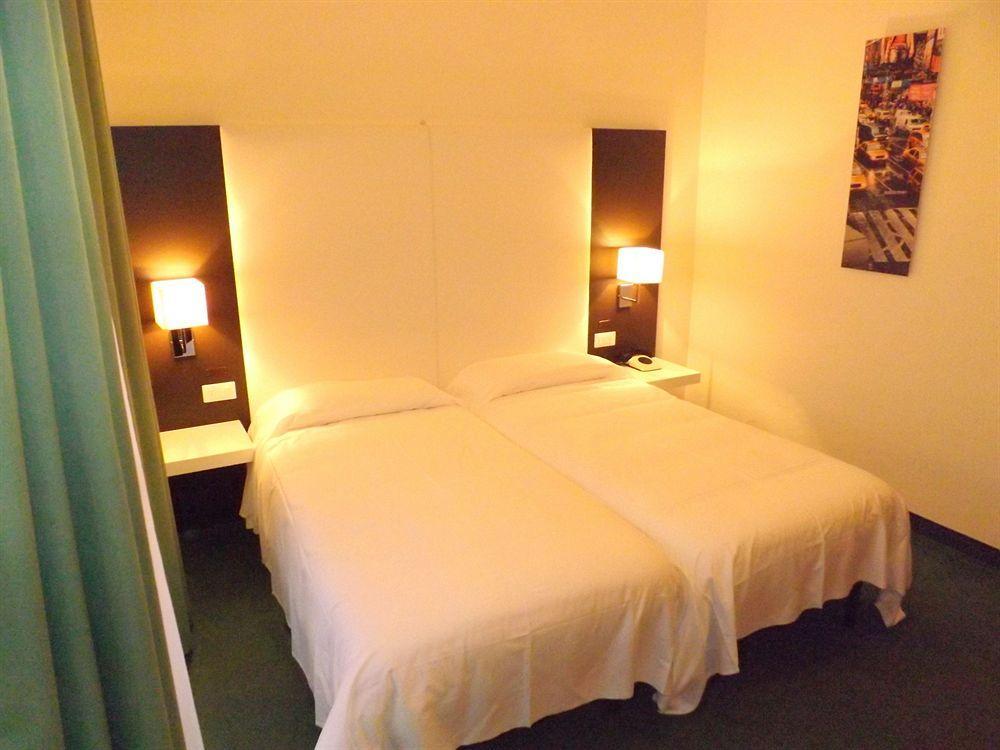 Hotel Roncobilaccio Roncobillaccio Esterno foto